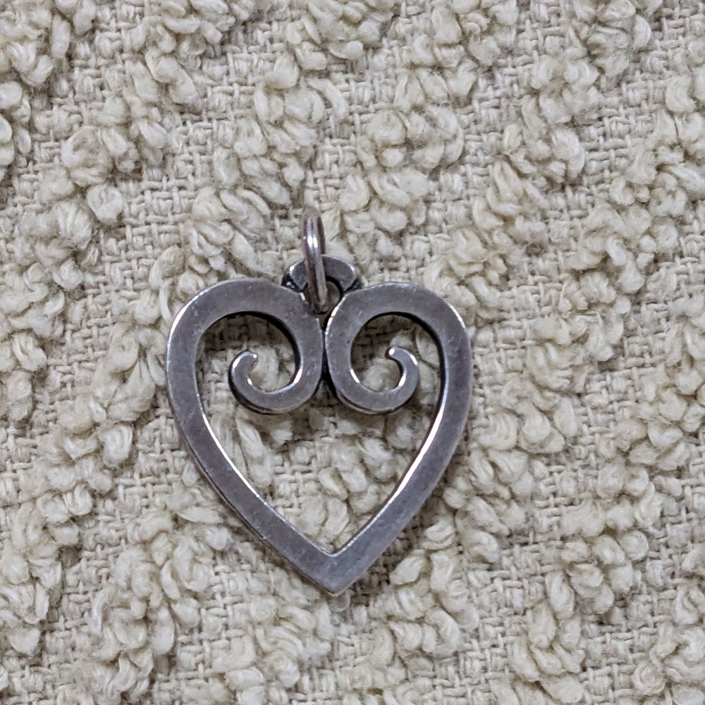 James Avery Retired Scroll Heart Charm